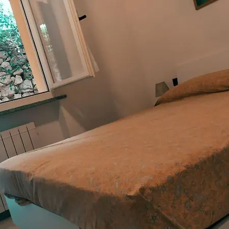 Nisportino, Elba. Bilocale Con Patio Vista Mare. Casale Gastagno