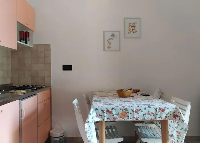 Nisportino, Elba. Bilocale Con Patio Vista Mare. Vakantiehuis Casale Gastagno
