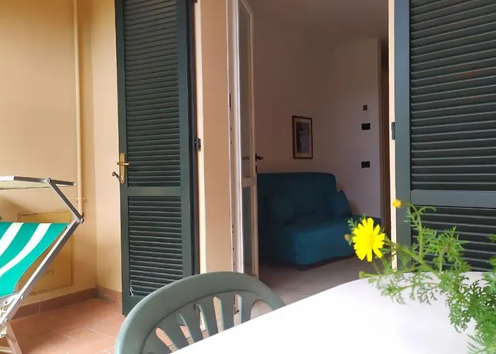 Nisportino, Elba. Bilocale Con Patio Vista Mare. Vakantiehuis Casale Gastagno